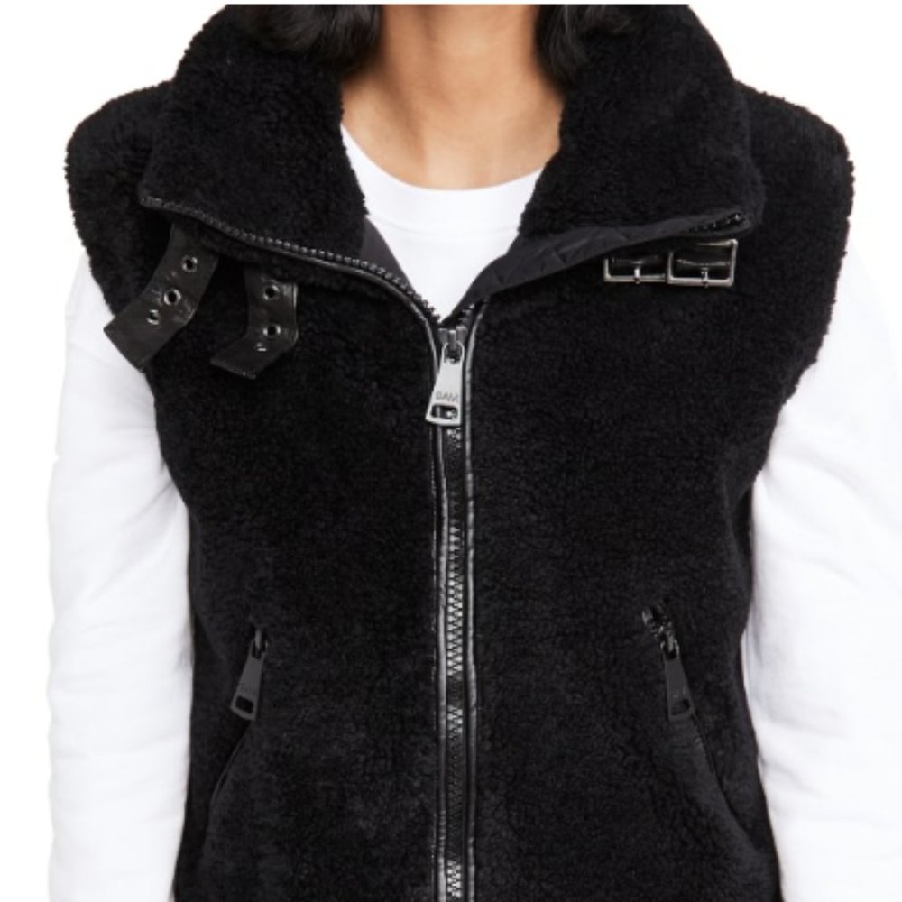 SAM. Sherpa Vest Size Medium